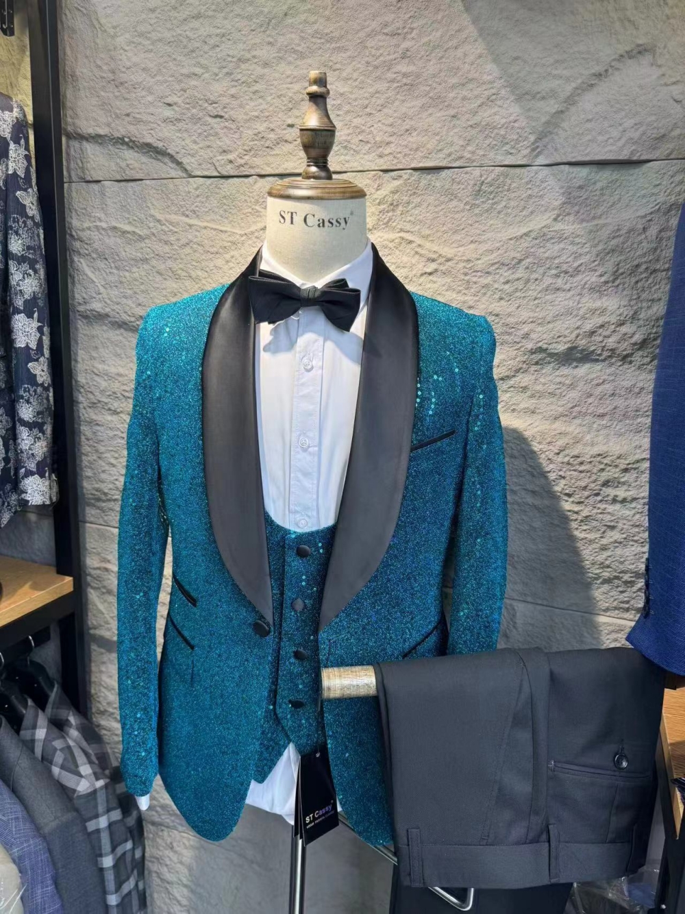 Holiday Shawl Lapel 3-pieces M - Men'S Holiday Formal Wear のレビューと価格