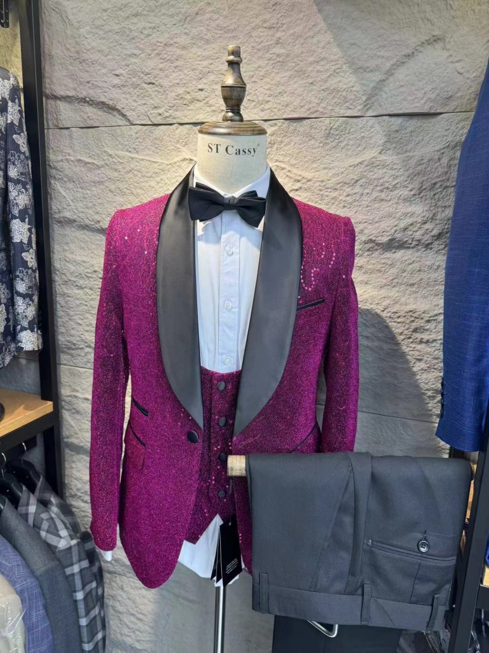 Holiday Shawl Lapel 3-pieces M - Men'S Holiday Formal Wear のレビューと価格
